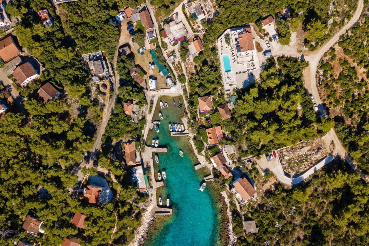 Holiday Hvar Lux Басина Экстерьер фото