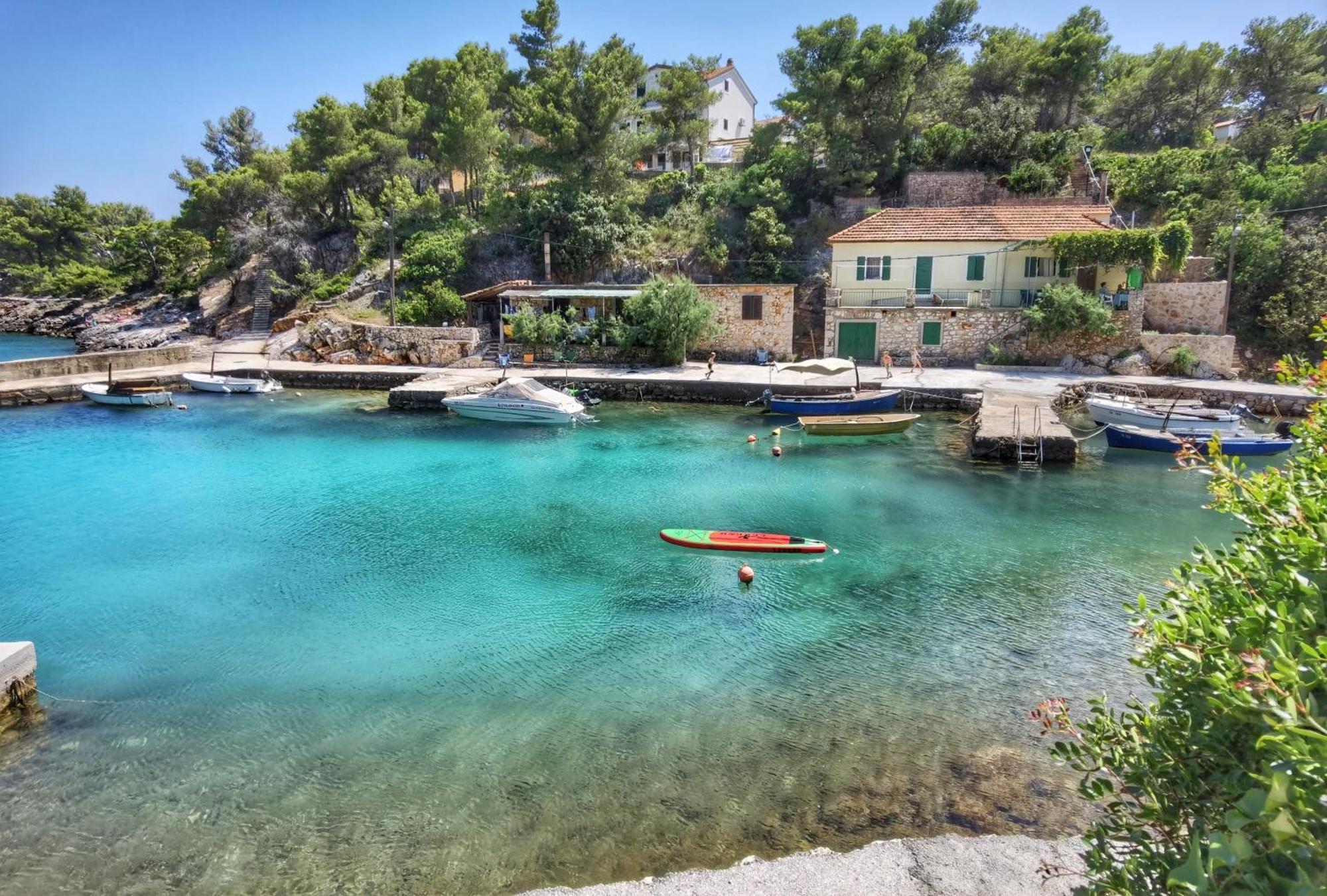 Holiday Hvar Lux Басина Экстерьер фото