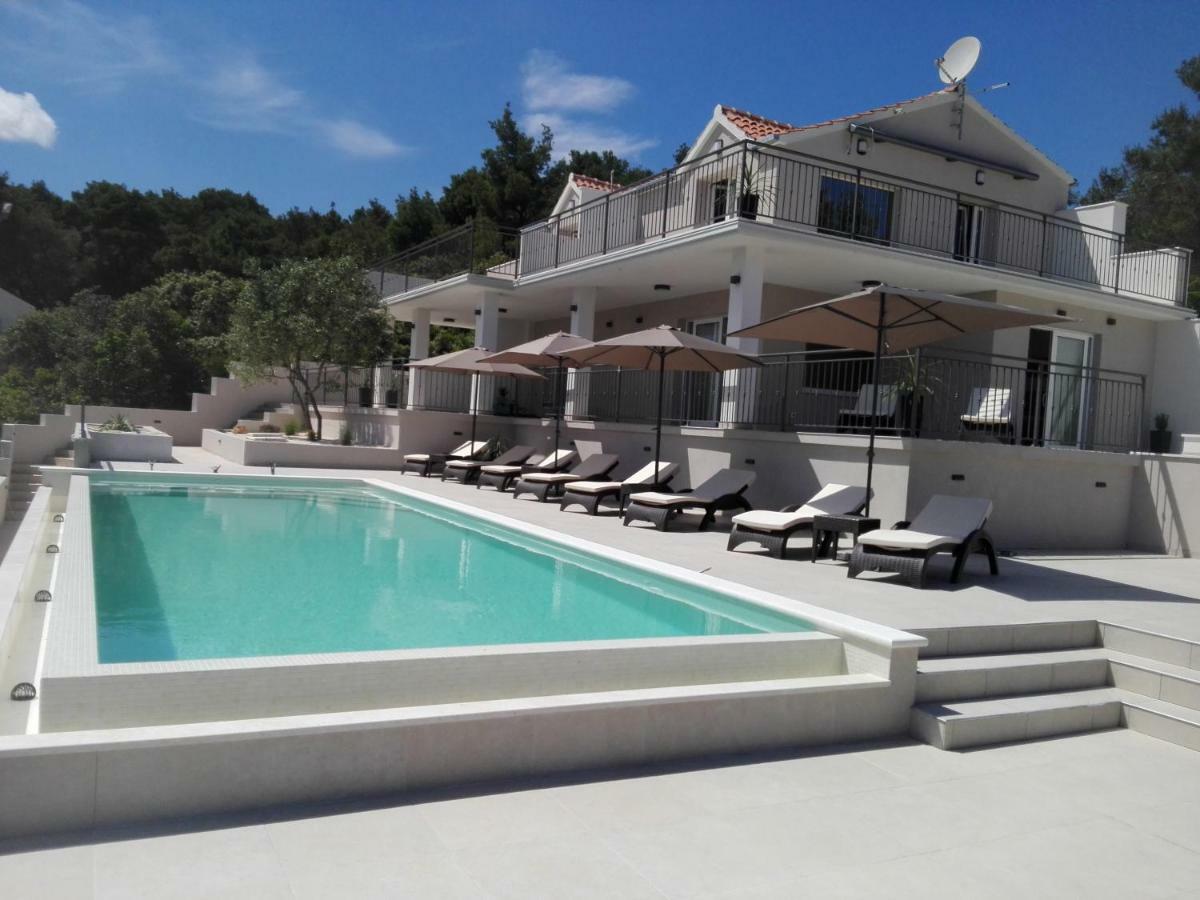 Holiday Hvar Lux Басина Экстерьер фото